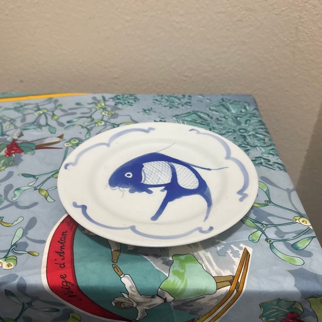Chinese Vintage Mid-Century Chinese Blue and White Porcelain Carp Fish Salad Plate For Sale - Image 3 of 4