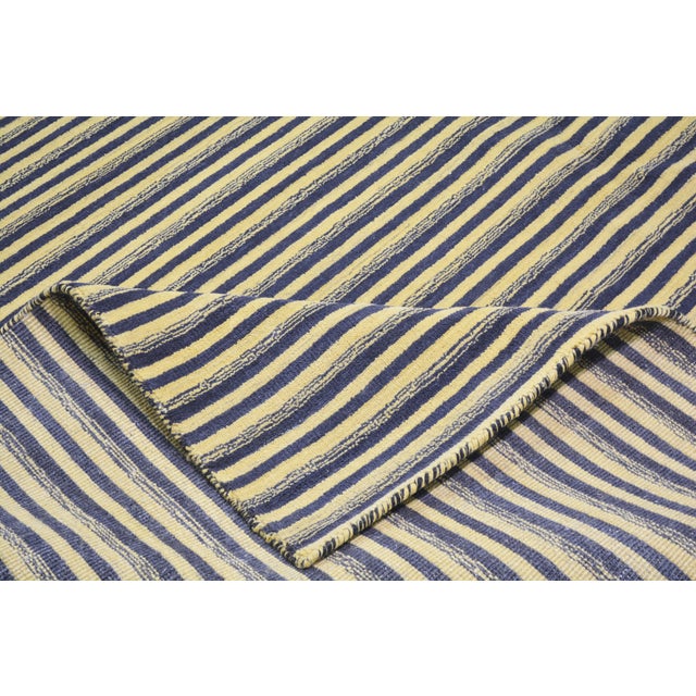 Contemporary Indian Modern Hand Loom Wool Rug,8'2"X10' For Sale In New York - Image 6 of 6