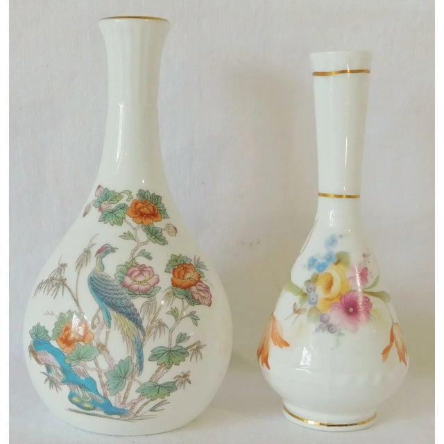 Wedgwood Vintage Wedgwood & Fenton Porcelain Flower Rose Bud Vases England - Set of 2 For Sale - Image 4 of 7