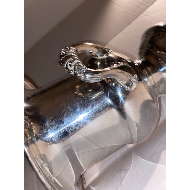 1970s Vintage Leonard Hollywood Regency Silver-Plated Trophy Champagne Bucket Urn For Sale - Image 5 of 12