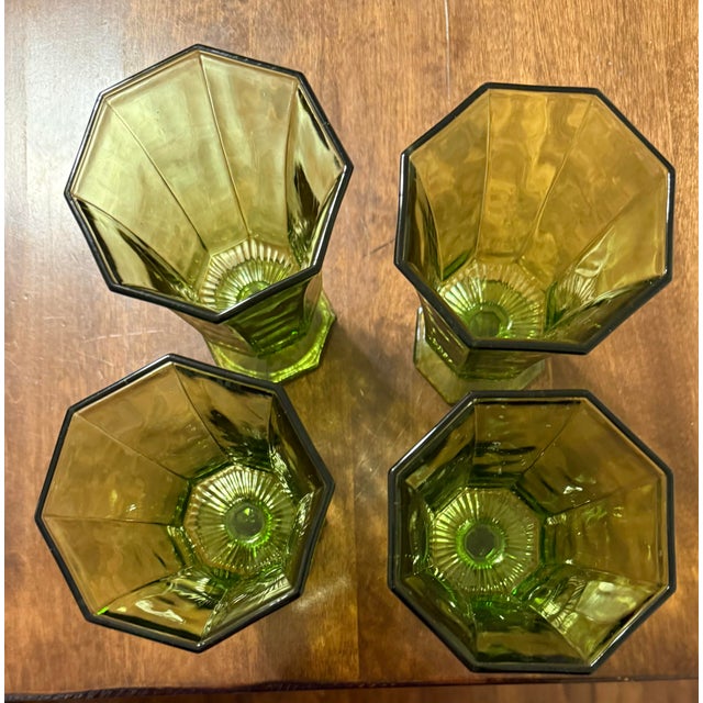 Mid 20th Century Green Octagon Shaped Glasses by Independence Glass Company - Set of 4 For Sale - Image 5 of 10