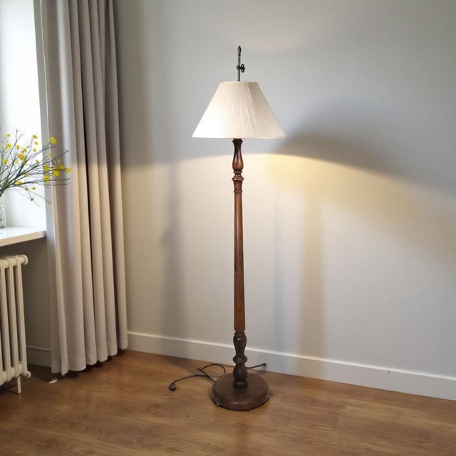 Early 20th Century Turn of the Century Turned Wood Floor Lamp For Sale - Image 10 of 10