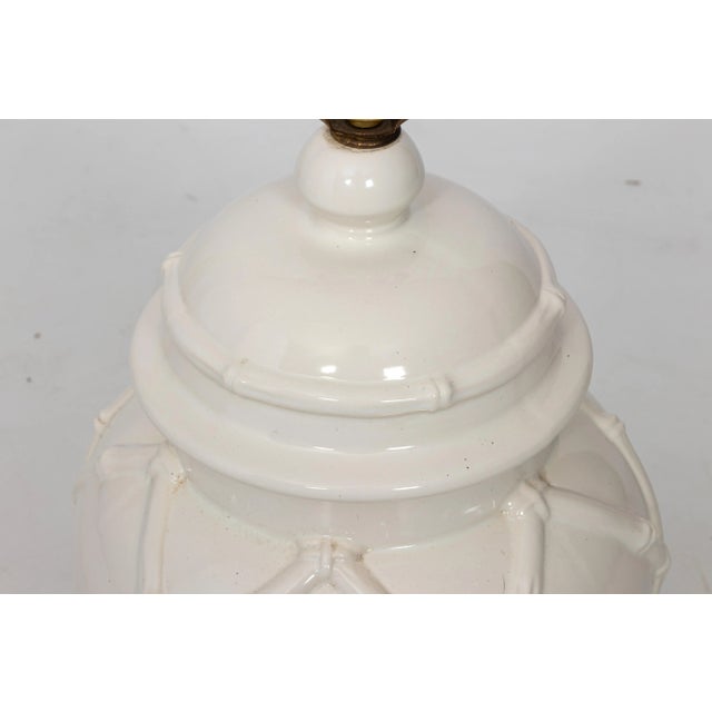 1960s 1960s Vintage White Hollywood Regency Faux Bamboo Lamp For Sale - Image 5 of 10
