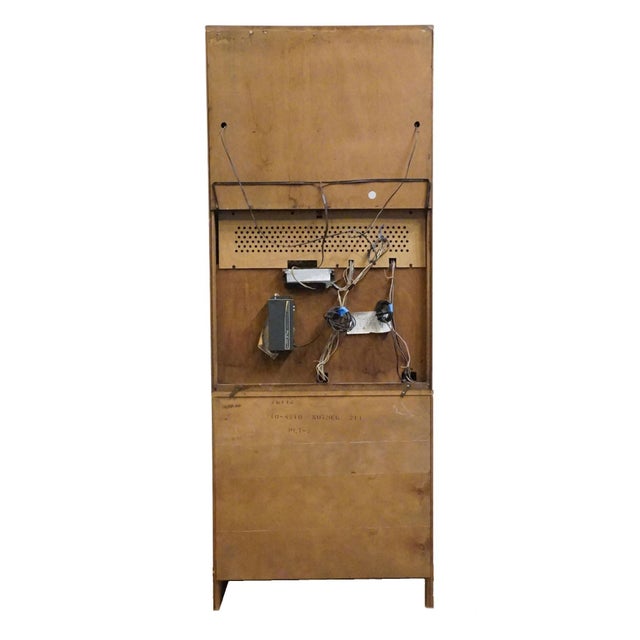 Ethan Allen Rare Heirloom Nutmeg Maple CRP Custom Room Plan 30" Shutter Door Radio Cabinet W. HiFi Turntable 10-4510p / 10-4039 For Sale - Image 15 of 18