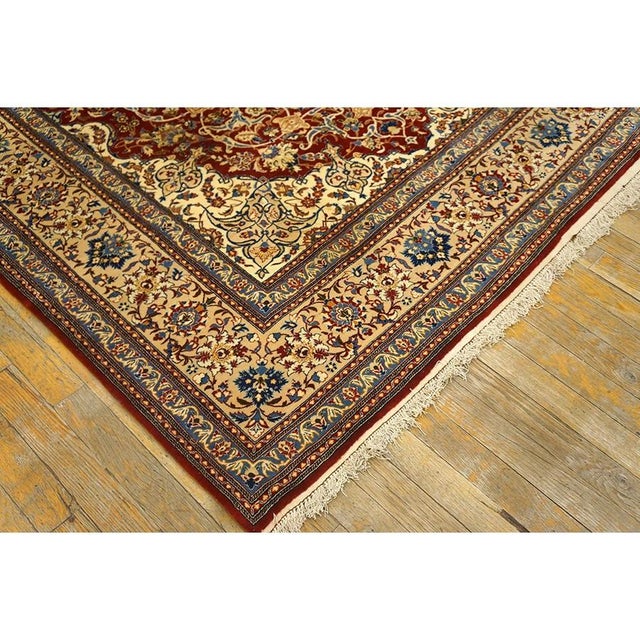 1950s Red Field Traditional Medallion Vintage Isfahan Wool Silk Small Carpet Rug For Sale - Image 4 of 9