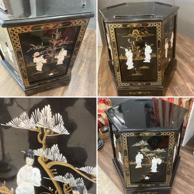 Vintage Pagoda Chinoiserie Illuminated Curio Cabinet - 4 Pieces For Sale In Savannah - Image 6 of 12