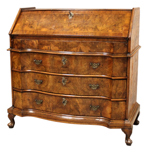 Italian Louis XV Secretaire in Walnut, 18th Century