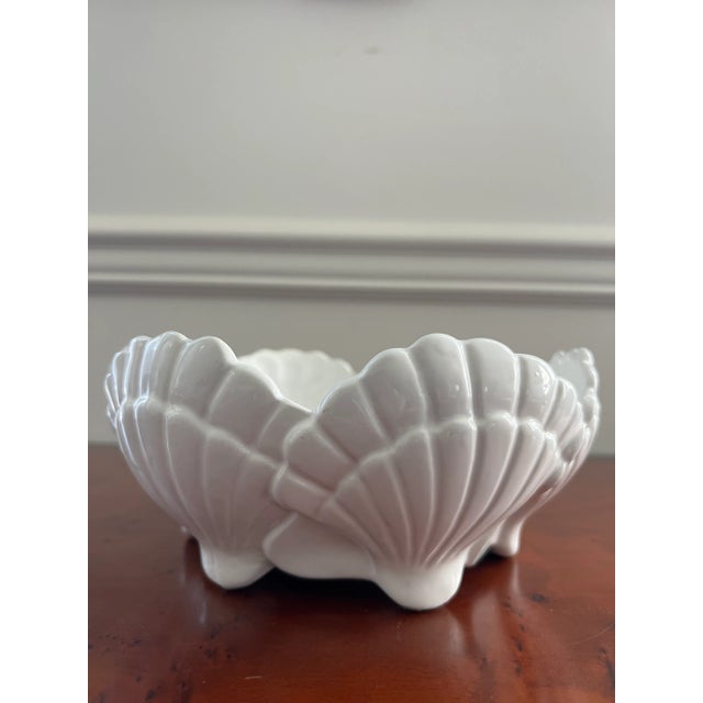 Mid 20th Century Vintage White Ceramic Scallop Shell Serving Bowl For Sale - Image 5 of 10