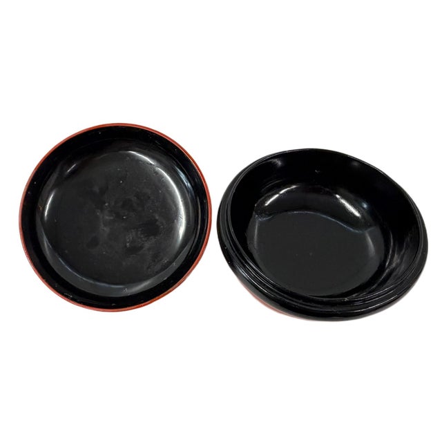 Japanese Mid-20th Century Vintage Japanese Red & Black Lacquerware Lidded Kashiki Confectionery Bowl Box - Shochikubai Motif For Sale - Image 3 of 4