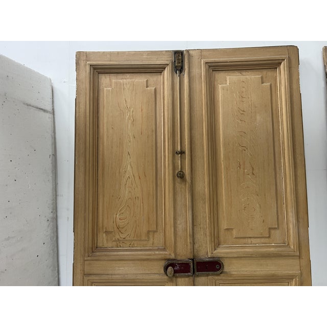 Haussmannian Double Passage Doors in Patinated Oak, 1800s, Set of 2 For Sale - Image 11 of 18