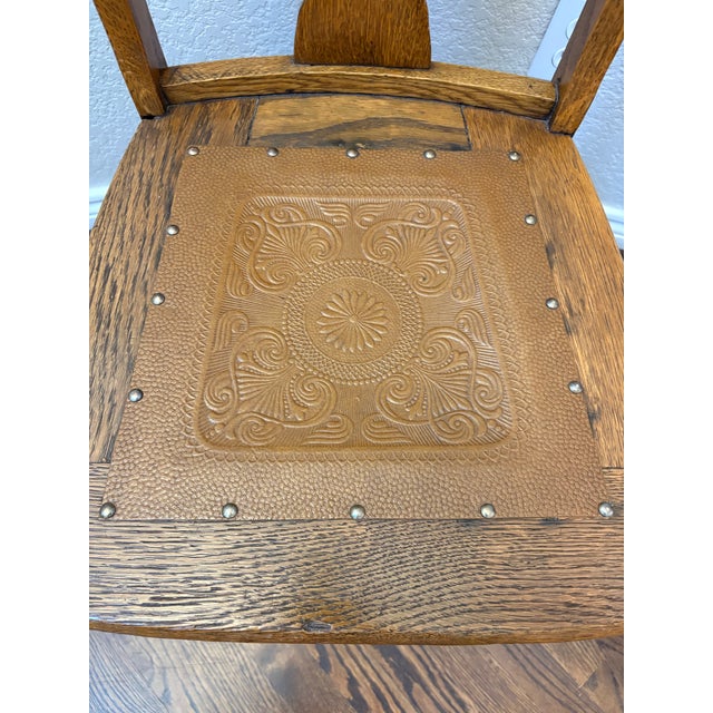 Arts & Crafts Pair of Antique Arts & Crafts Mission Quarter-Sawn Tiger Oak Dining Chairs With Embossed Leather Seats For Sale - Image 3 of 11