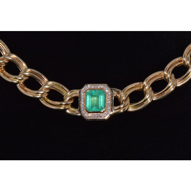 Gia Certified Natural 6.91Cts Colombian Emerald & Diamond 14k Italian Gold Statement Necklace For Sale - Image 12 of 13