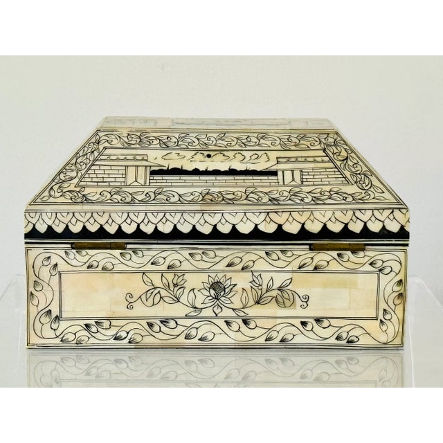 20th Century Vizagapatam Dresser Box From India For Sale In Palm Springs - Image 6 of 13