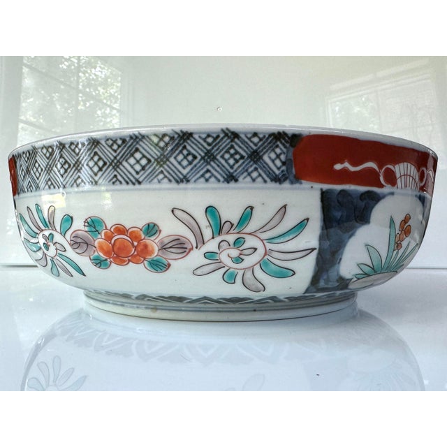 Chinese Imari Bowl. 19th Century For Sale - Image 4 of 6
