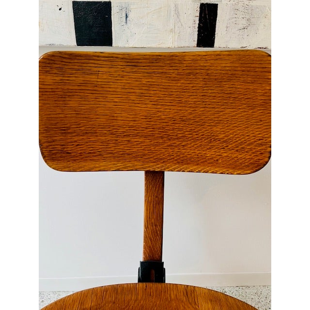 1930s 1930s Vintage Oak Stenographer Chair With Adjustable Back, Swivel Seat & Patented Base For Sale - Image 5 of 11