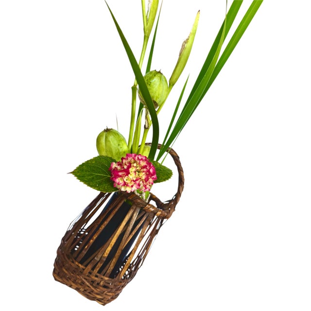 1920s Japanese Bamboo Basket Ikebana Tea Ceremony Flower Antique Vase Vintage Signed For Sale - Image 16 of 18