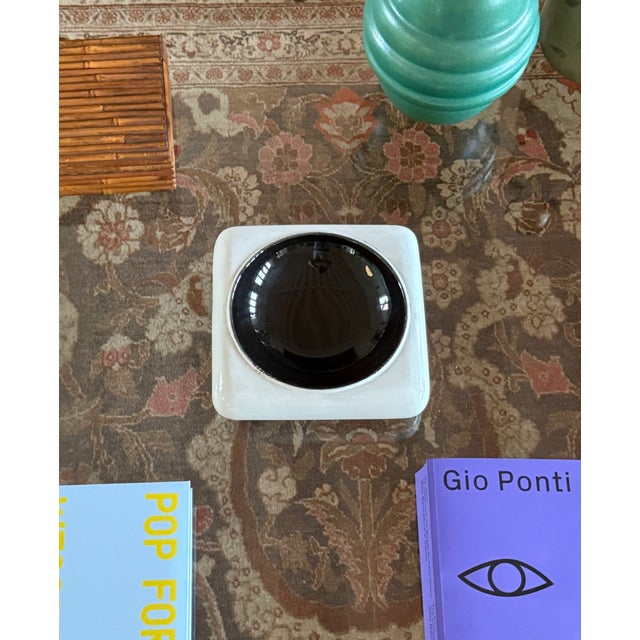 Space Age Black and White Ceramic Ashtray / Vide Poche, Italy 1970s For Sale - Image 10 of 12