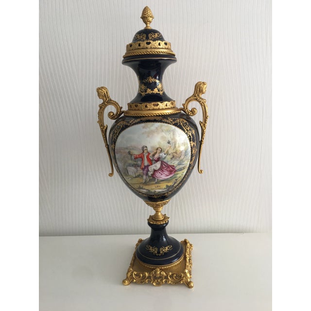 Late 19th Century Acf Victorian Romantic French Porcelain Gilt Vase For Sale - Image 13 of 13
