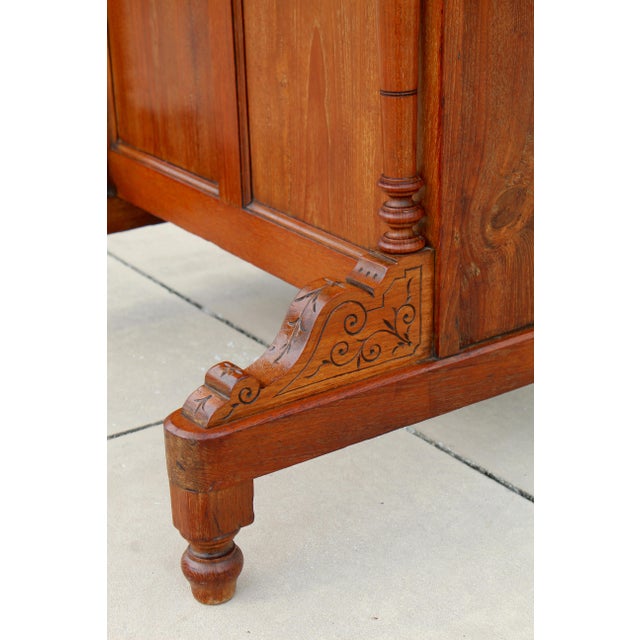 Antique 1860s Victorian Walnut Davenport Writing Desk English Slant Front Secretary With Original Green Baize Top For Sale - Image 16 of 18