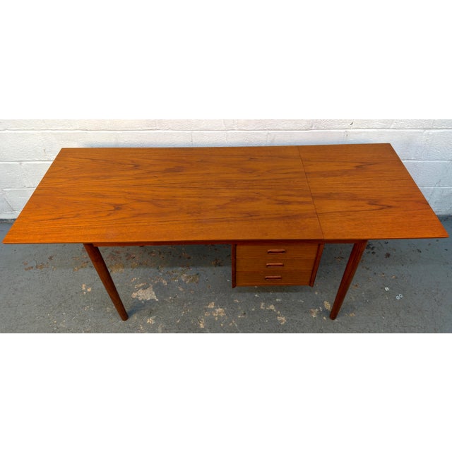 Mid-Century Teak Drop-Leaf Desk by Arne Vodder for H. Sigh & Søns For Sale In New York - Image 6 of 18