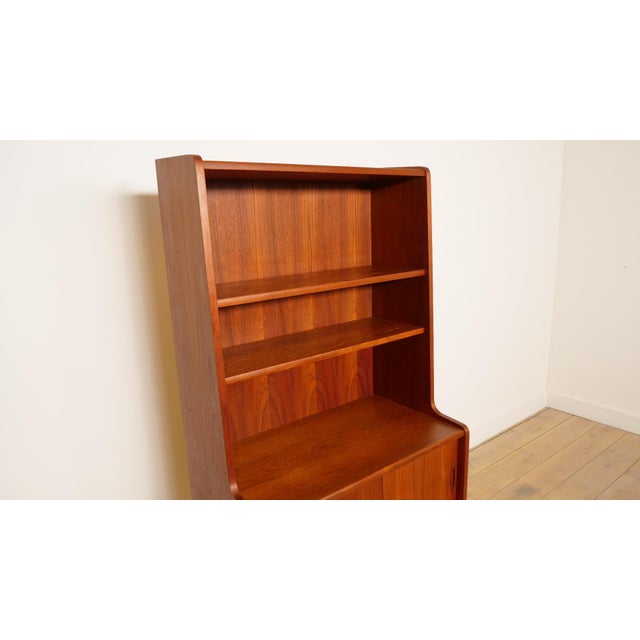 Vintage Bookcase in Teak, 1960s For Sale - Image 5 of 11