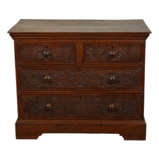 English Georgian Period 1800s Oak Chest with Four Drawers and Carved Motifs For Sale