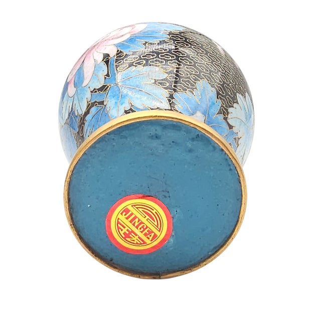 Black Jingfa Chinese Cloisonné Enamel Peony and Butterfly Vases on Wood Stands, Pair For Sale - Image 8 of 8