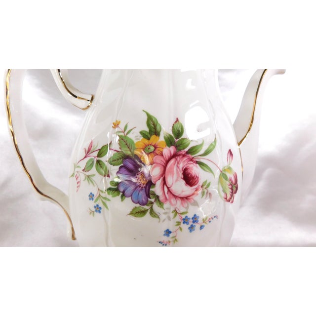 Ceramic 1980s Aynsley White Floral Coffee Pot in Aynsley Spray For Sale - Image 7 of 8