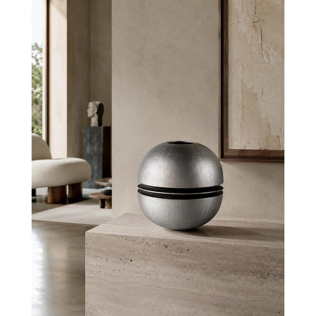 Metal Sculptural Cast Iron and Aluminum Vase by Burchiellaro, Italy, 1970s For Sale - Image 7 of 8