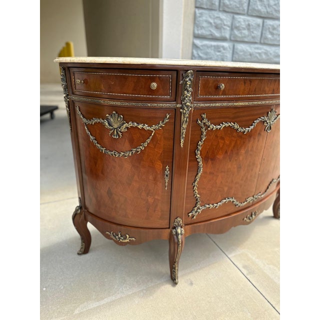 1960s Louis XV-Style Marble-Top Sideboard With Ormolu Mounts For Sale - Image 4 of 18