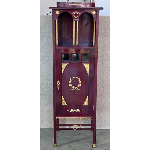 French Empire ormolu-mounted vitrine cabinet pedestal, circa 1840. Very good quality bronze mounts of typical Empire...