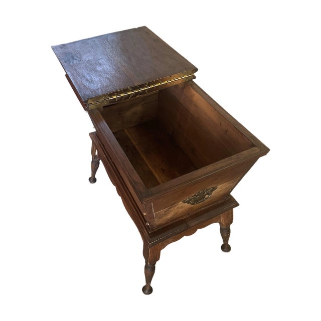 Chippendale 1940s Primitive Dough Box Table For Sale - Image 3 of 10