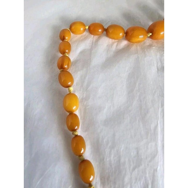 Antique Art Deco Graduated Amber Marbled Bead Necklace, 1930 For Sale - Image 13 of 18