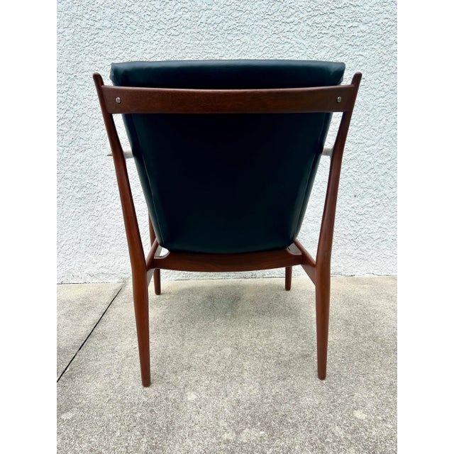 1950’s Mid Century Modern Finn Juhl Walnut Delegate’s Arm, Reading, Side Chairs - Pair For Sale - Image 9 of 10
