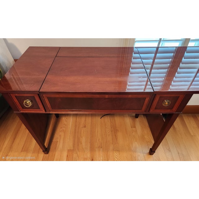 Hekman Mohogany Copley Place Flip top computer desk Style: Louis XVI/Regency Style with tapered legs and decorative brass...