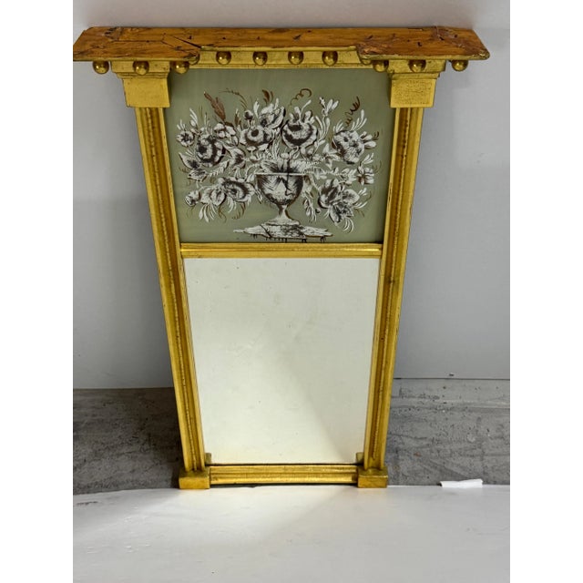Traditional American Federal Églomisé and Giltwood Trapezoidal Pier Mirror For Sale - Image 3 of 10