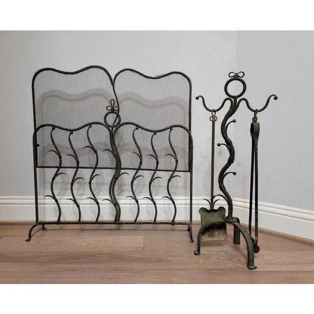 Early 20th Century Antique French Art Deco Period Wrought Iron Fireplace Set - Tools Andirons Firescreen For Sale - Image 5 of 11