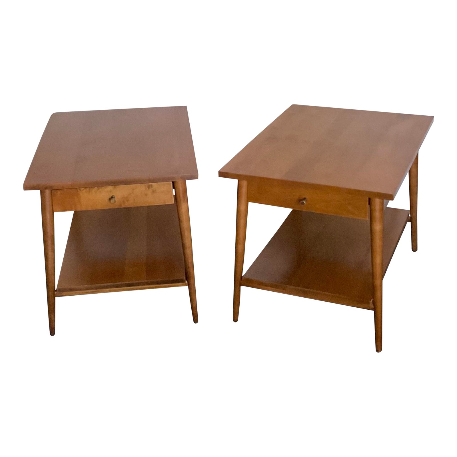 Mid 20th Century Modern Paul McCobb Planner Group Tables for Winchendon Furniture Set of 2