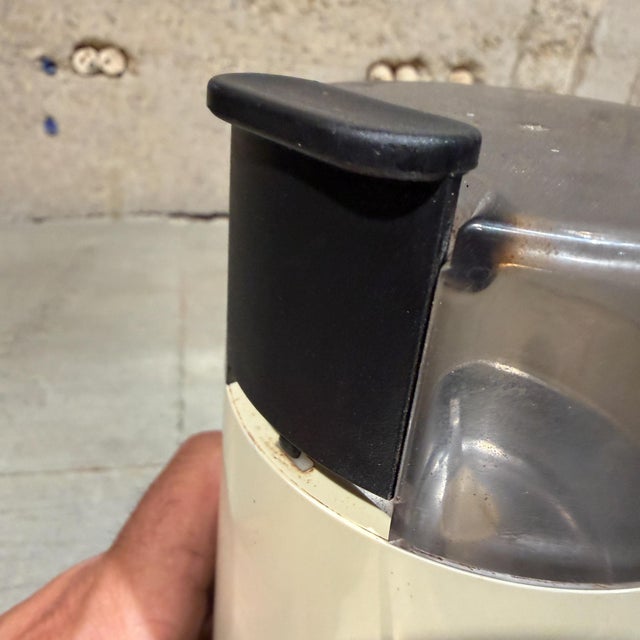 Modern White Braun Ksm2 Coffee Grinder Reinhold Weiss Post-Modern Design For Sale - Image 3 of 8