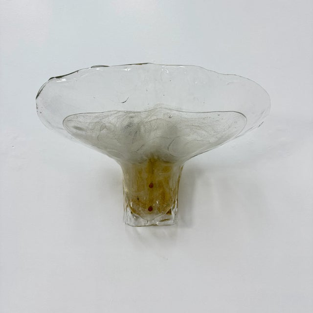 Large Brass and Melting Glass Petal Sconce by J. T. Kalmar for Kalmar, 1970s For Sale - Image 11 of 18