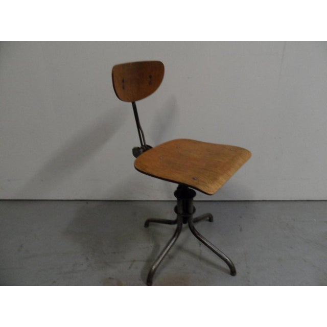Industrial Desk Chair, 1950s, in Very Good conditions. Designed 1950 to 1959
