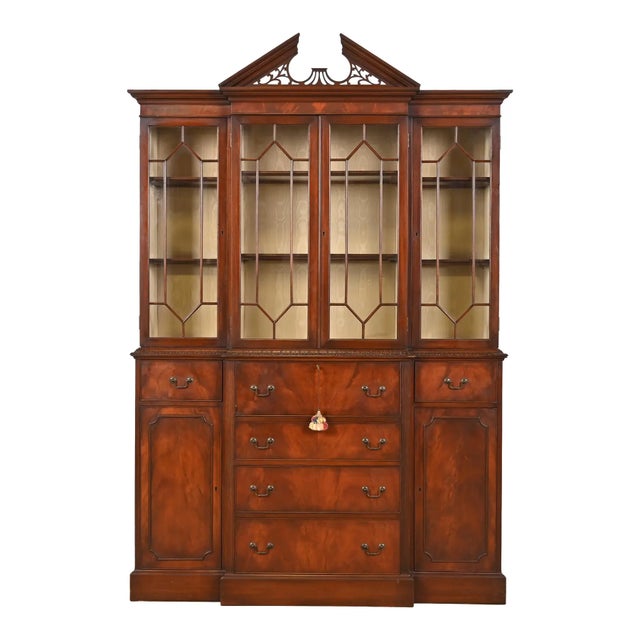 Charak Furniture Co. 1940s Charak Furniture Georgian Carved Flame Mahogany Lighted Breakfront Bookcase Cabinet With Secretary Desk For Sale - Image 4 of 8