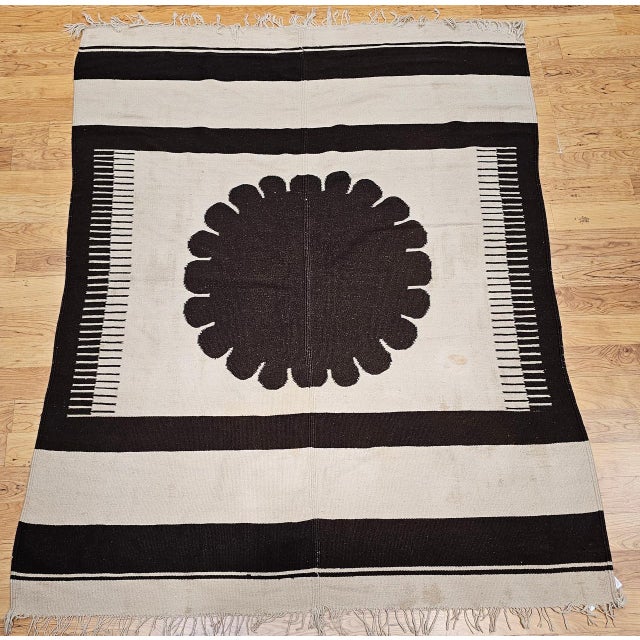 Black Vintage Southwestern Kilim Rug, Flat-Woven Wool, Medallion Pattern, 5x7 For Sale - Image 8 of 16