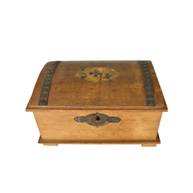 Item Details: -Unique piece to add to your collection -From 1917, WW1 -in great antique condition (may have some ware...