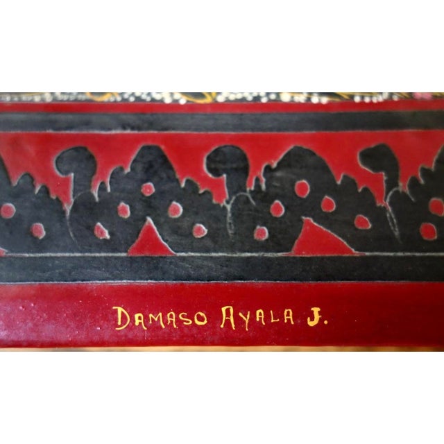 Pair of Signed Vintage Mexican Lacquer Trays by Damaso Ayala J., Mexico City, C. 1975 For Sale - Image 4 of 8