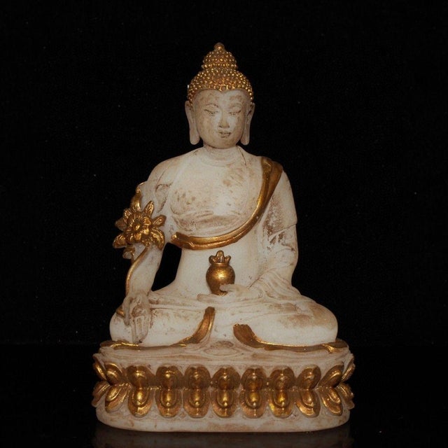 Traditional Late 19th Century Gilt Glass Shakyamuni Buddha Statue, 358g For Sale - Image 3 of 9