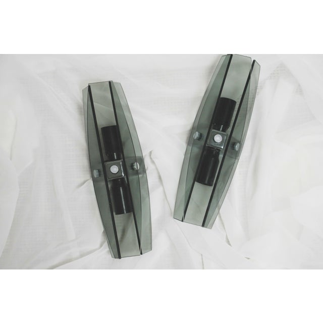Mid-Century Modern Italian Veca Grey Smoked Glass Wall Sconces by Fontana Arte, 1970s, Set of 2 For Sale - Image 10 of 10