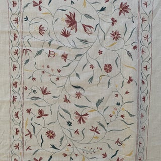 Robert Kime Queen Victoria Printed Linen Fabric- 3 3/4 Yards For Sale