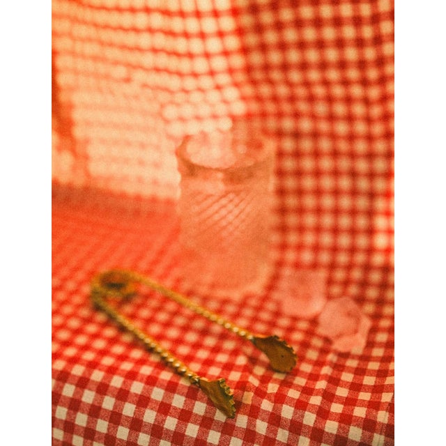 Delicate and sturdy, these tongs are one of those little treasures that transform a simple gesture into an elegant ritual....