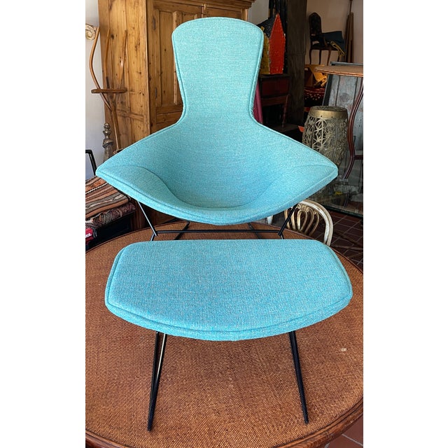 Mid-Century Modern 1960s Harry Bertoia Bird Chair and Ottoman For Sale - Image 3 of 5